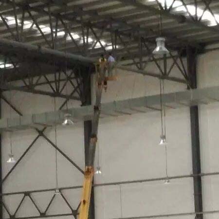 海光为佛山某工厂新建厂房提供215套200W LED工矿灯